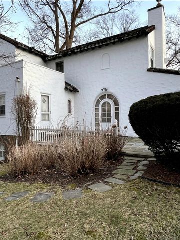 93 Stuyvesant Plaza, Mount Vernon, NY 10552