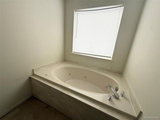 6122 Cherrywood Drive, Ypsilanti, MI 48197