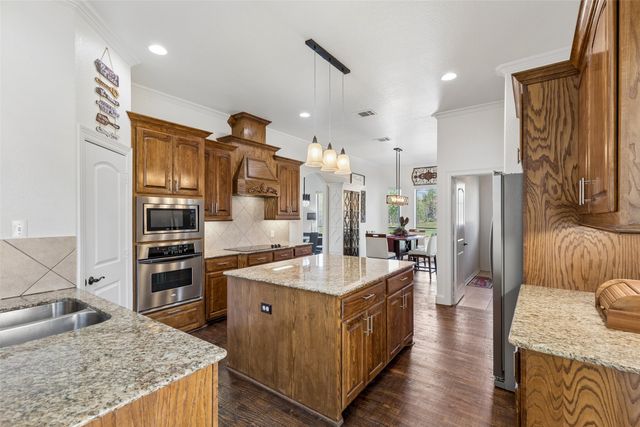 1806 Richlen Way, Duncanville, TX 75115