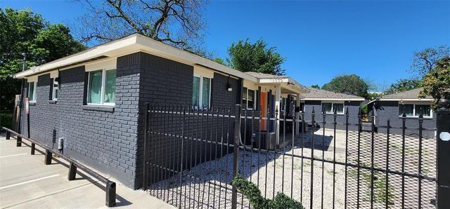 3339 Simmons Street 8, Houston, TX 77004