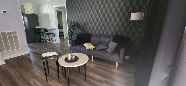 3339 Simmons Street 8, Houston, TX 77004