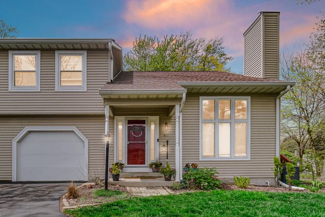 607 Weatherwood Lane, Valparaiso, IN 46383