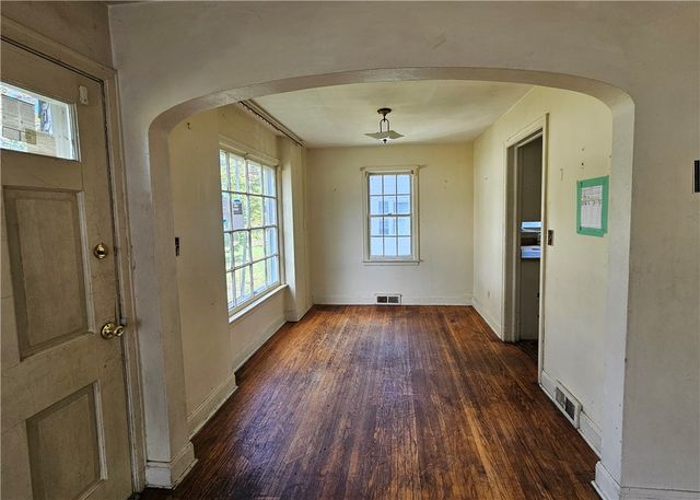 609 Decker Avenue, Elmira City, NY 14904