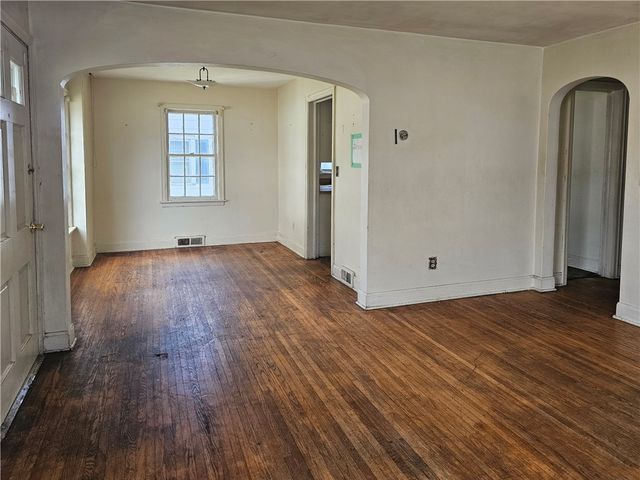 609 Decker Avenue, Elmira City, NY 14904