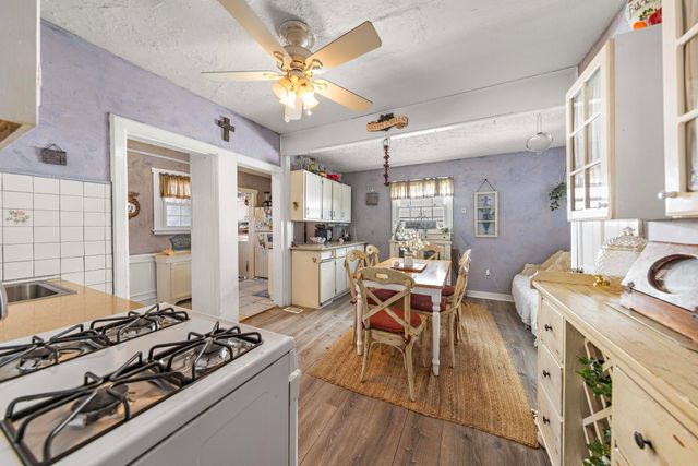 16 N 9TH ST, Surf City, NJ 08008