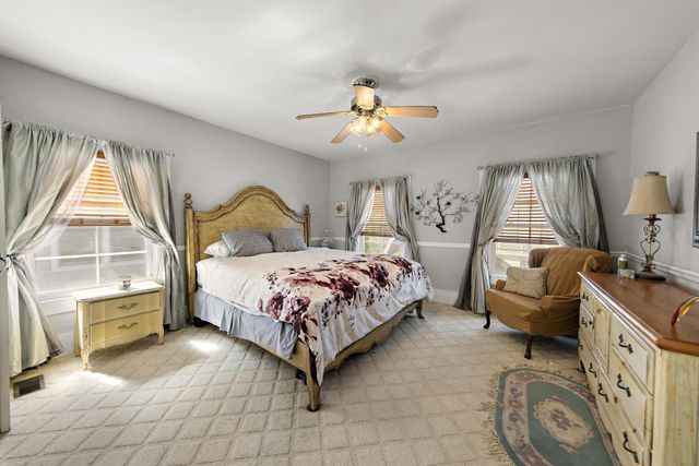 16 N 9TH ST, Surf City, NJ 08008