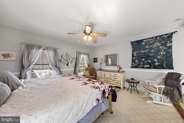 16 N 9TH ST, Surf City, NJ 08008