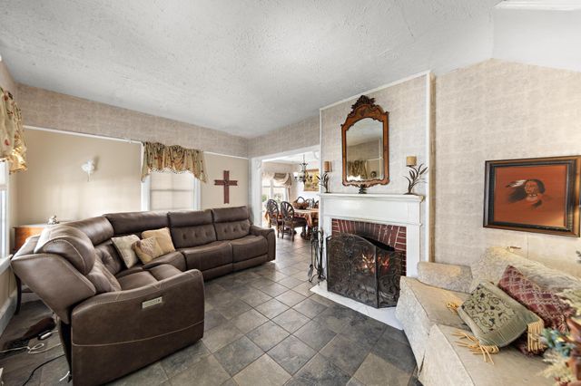 16 N 9TH ST, Surf City, NJ 08008