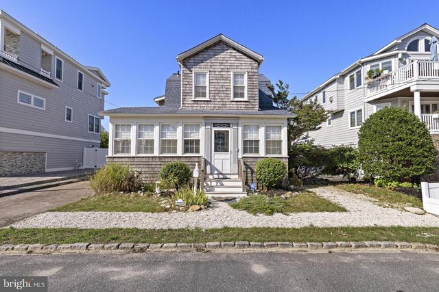 16 N 9TH ST, Surf City, NJ 08008