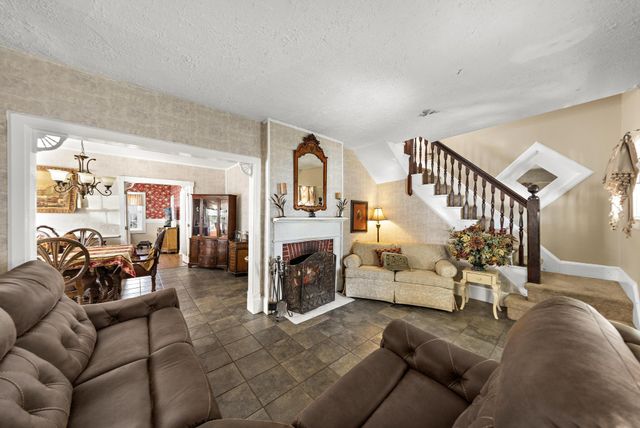 16 N 9TH ST, Surf City, NJ 08008