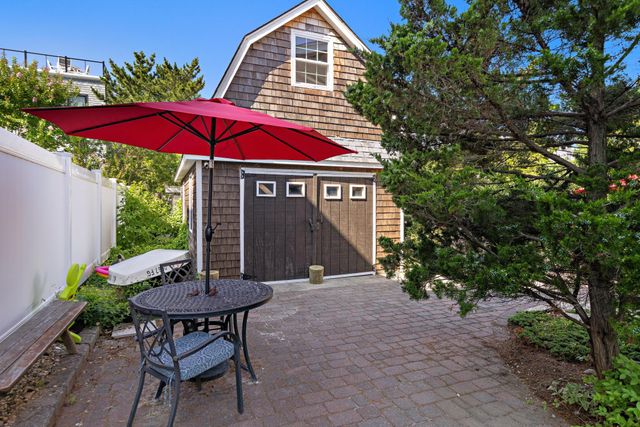 16 N 9TH ST, Surf City, NJ 08008