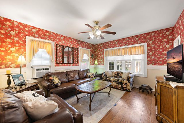 16 N 9TH ST, Surf City, NJ 08008