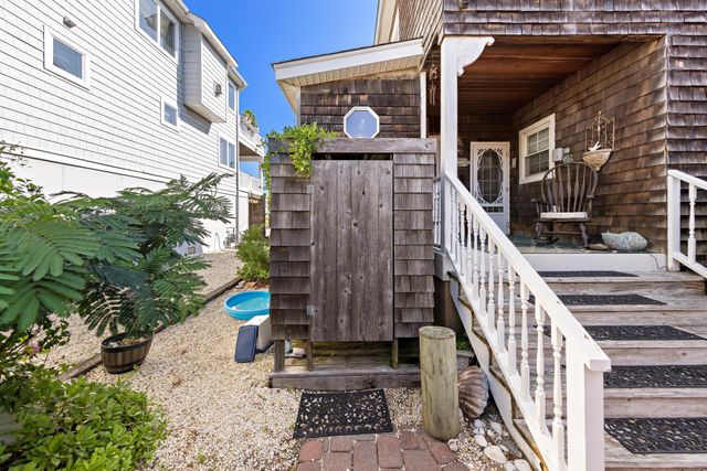 16 N 9TH ST, Surf City, NJ 08008