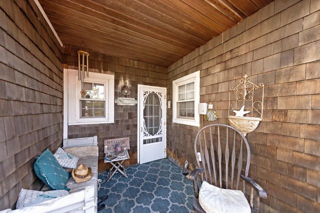 16 N 9TH ST, Surf City, NJ 08008