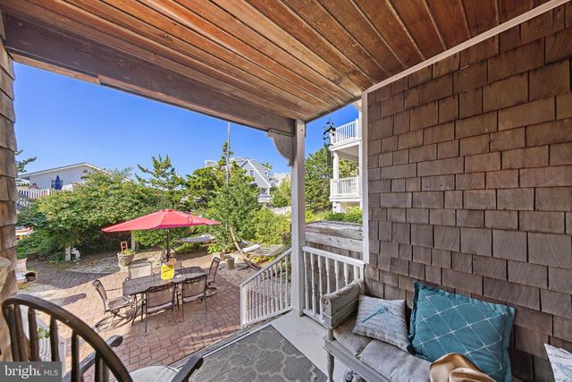 16 N 9TH ST, Surf City, NJ 08008