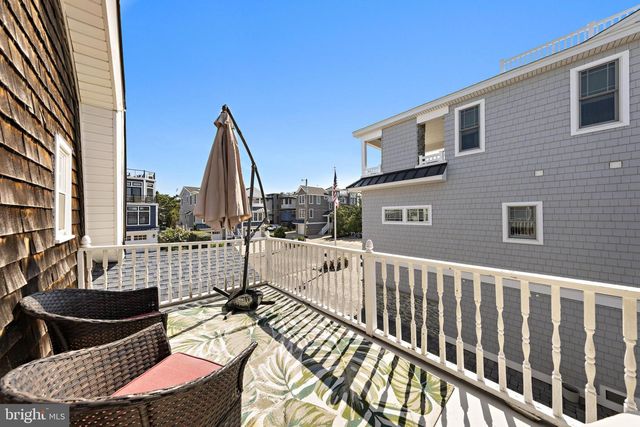 16 N 9TH ST, Surf City, NJ 08008