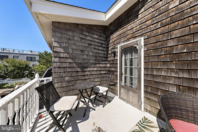 16 N 9TH ST, Surf City, NJ 08008