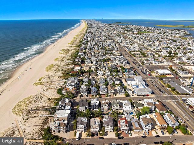 16 N 9TH ST, Surf City, NJ 08008