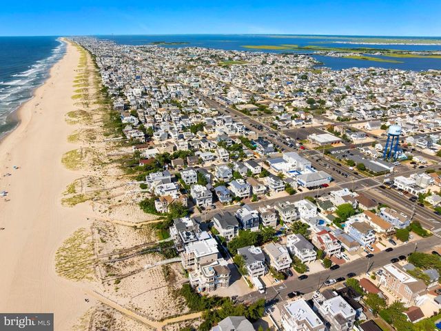 16 N 9TH ST, Surf City, NJ 08008