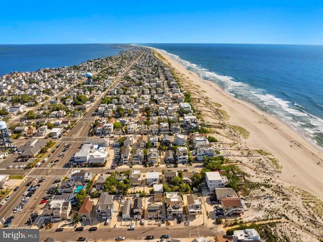 16 N 9TH ST, Surf City, NJ 08008