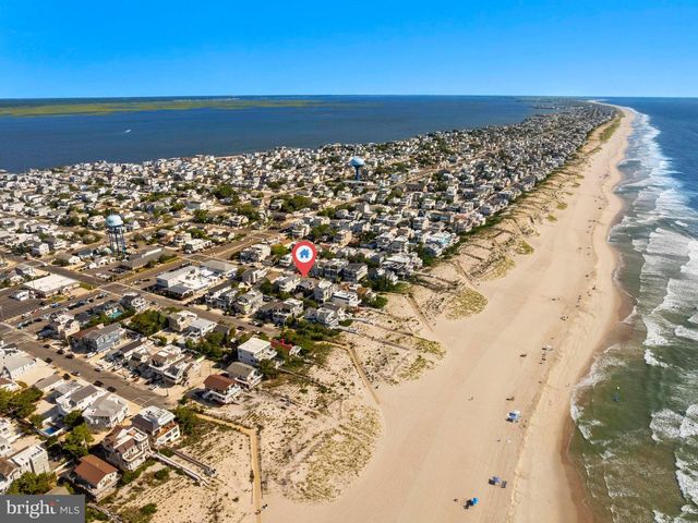 16 N 9TH ST, Surf City, NJ 08008