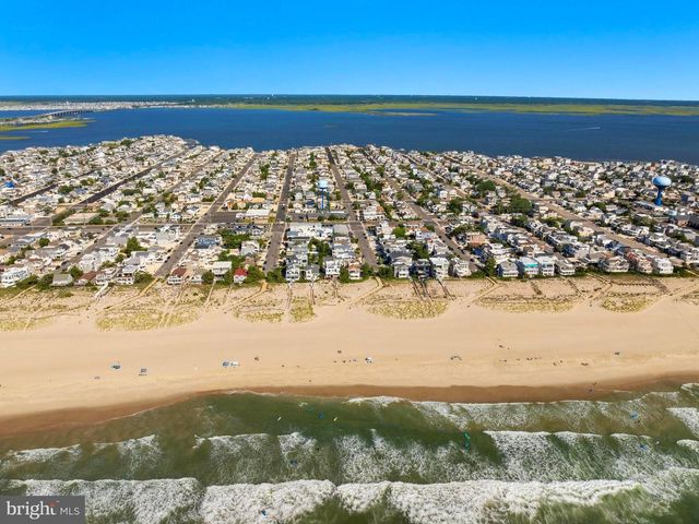 16 N 9TH ST, Surf City, NJ 08008