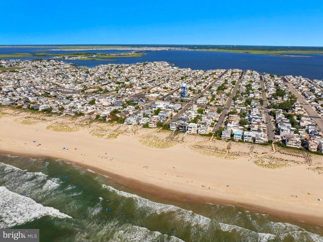 16 N 9TH ST, Surf City, NJ 08008