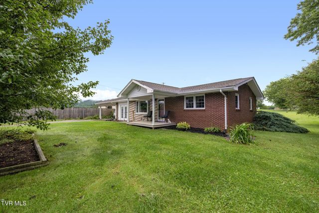 9728 North Highway 421, Shady Valley, TN 37688