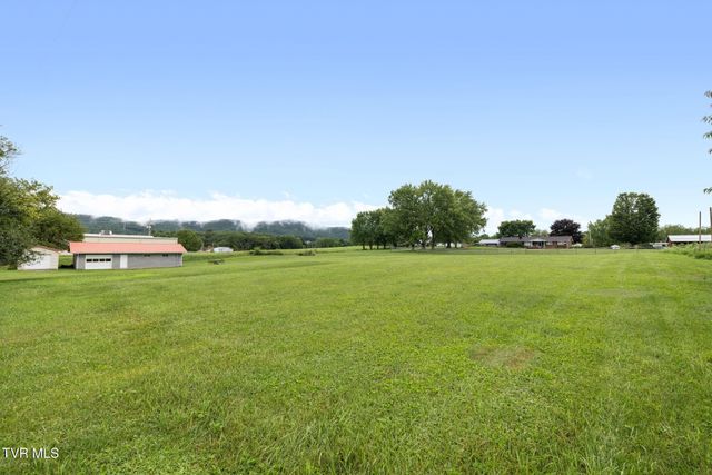 9728 North Highway 421, Shady Valley, TN 37688