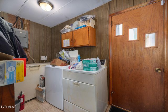 9728 North Highway 421, Shady Valley, TN 37688