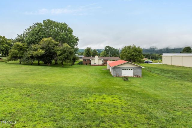 9728 North Highway 421, Shady Valley, TN 37688