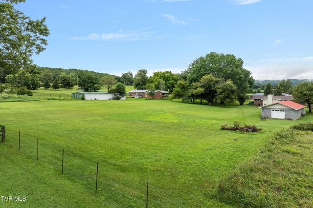 9728 North Highway 421, Shady Valley, TN 37688