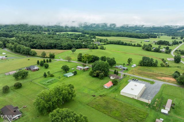 9728 North Highway 421, Shady Valley, TN 37688