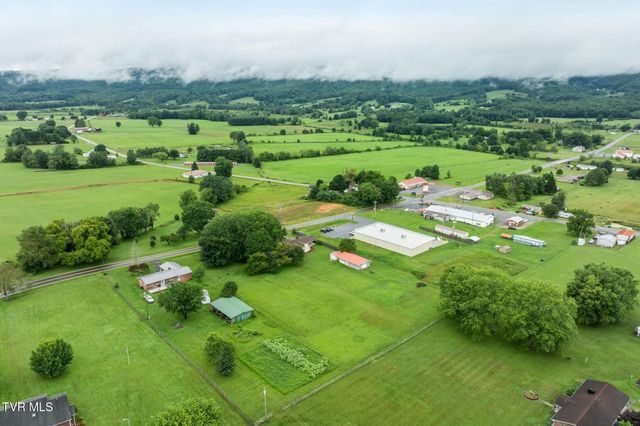 9728 North Highway 421, Shady Valley, TN 37688