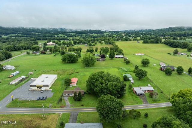9728 North Highway 421, Shady Valley, TN 37688