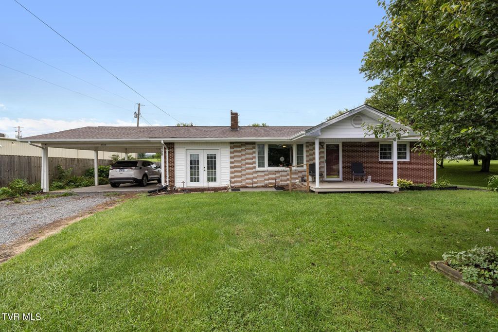 9728 North Highway 421, Shady Valley, TN 37688