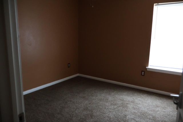 6717 Hawthorne Road, Hitchcock, TX 77563
