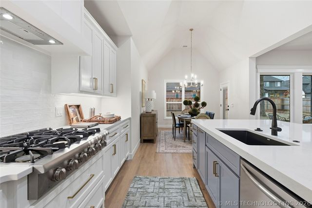 4110 W Albuquerque Street, Broken Arrow, OK 74011