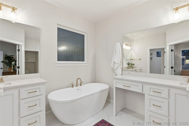 4110 W Albuquerque Street, Broken Arrow, OK 74011