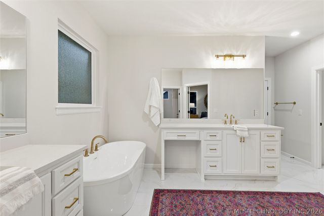 4110 W Albuquerque Street, Broken Arrow, OK 74011