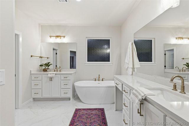 4110 W Albuquerque Street, Broken Arrow, OK 74011