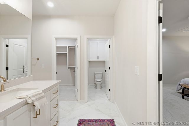 4110 W Albuquerque Street, Broken Arrow, OK 74011