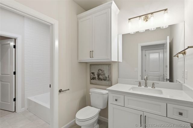 4110 W Albuquerque Street, Broken Arrow, OK 74011