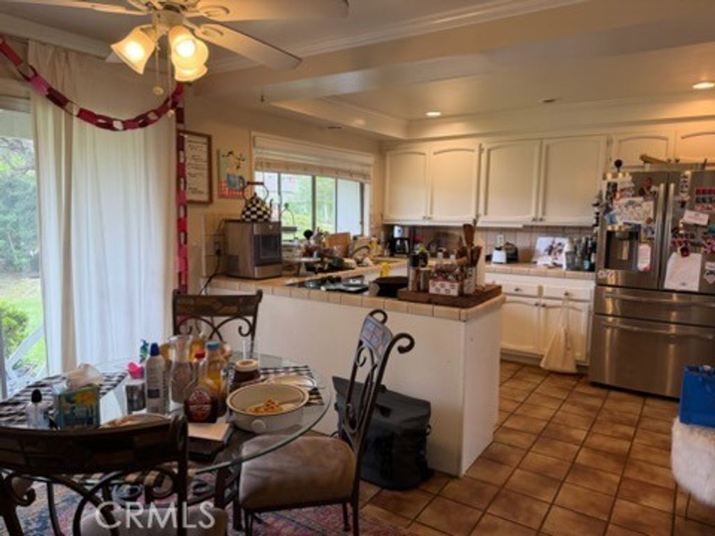 Image 6 of property listing at 2801 Carob, Newport Beach, CA 92660