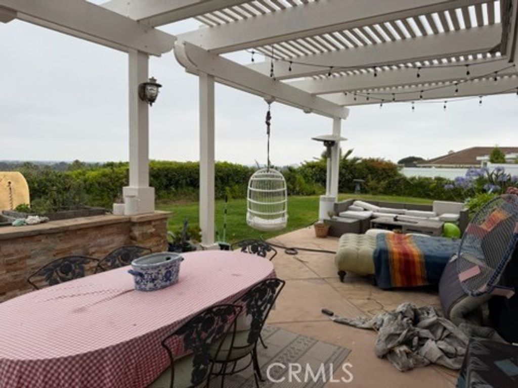 Image 9 of property listing at 2801 Carob, Newport Beach, CA 92660