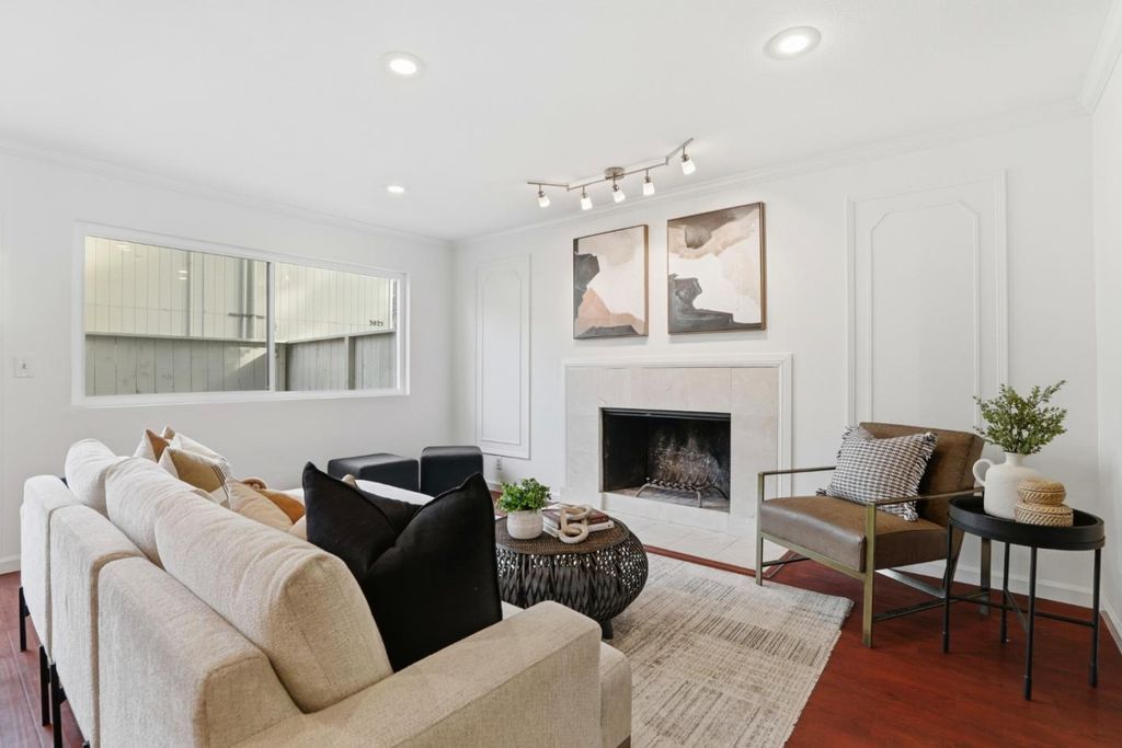 3027 Kaiser Drive D, Santa Clara, CA 95051