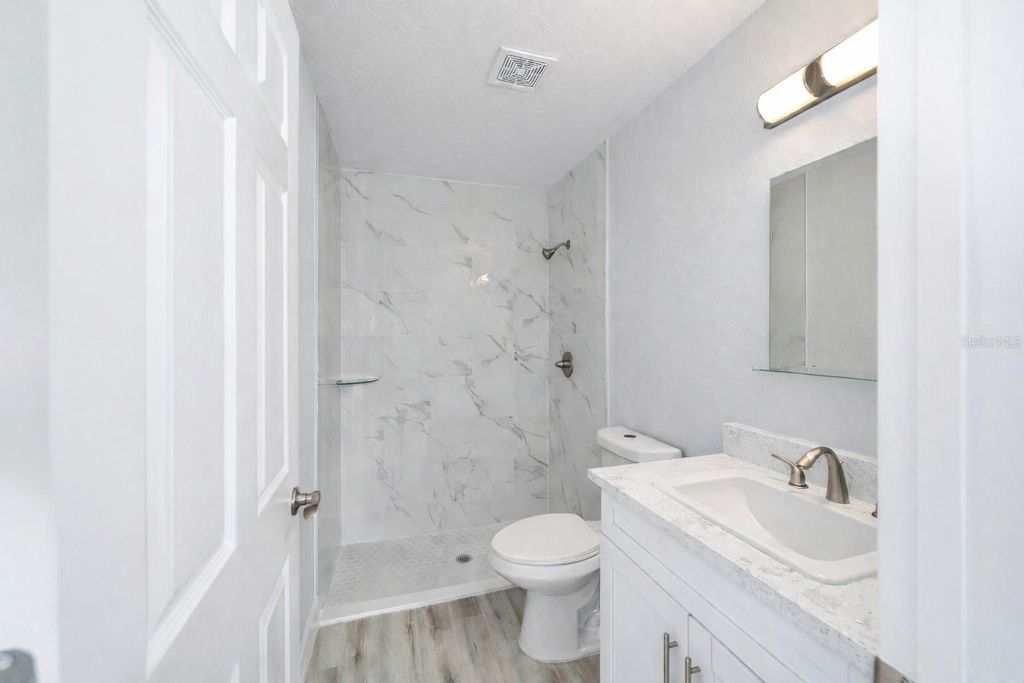 Image 16 of property listing at 24743 NW HIGHVIEW AVENUE, Dunnellon, FL 34431