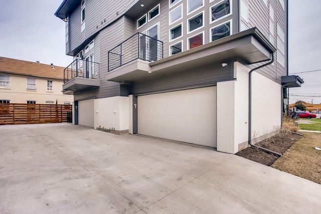 2528 N Fitzhugh Avenue 101, Dallas, TX 75204