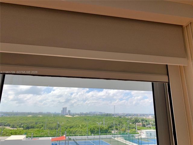 16385 Biscayne Blvd 1104, North Miami Beach, FL 33160