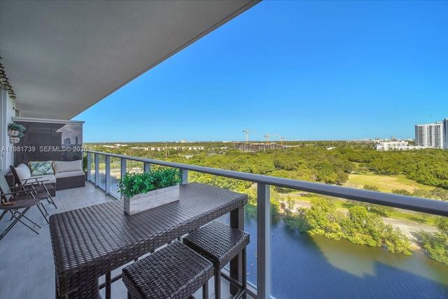 16385 Biscayne Blvd 1104, North Miami Beach, FL 33160